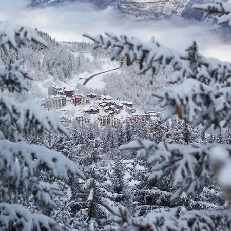 Tamara Cles Blanches